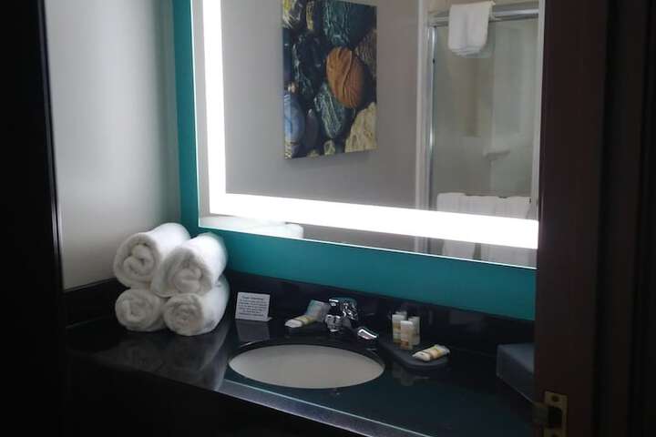 Room 40 of 49