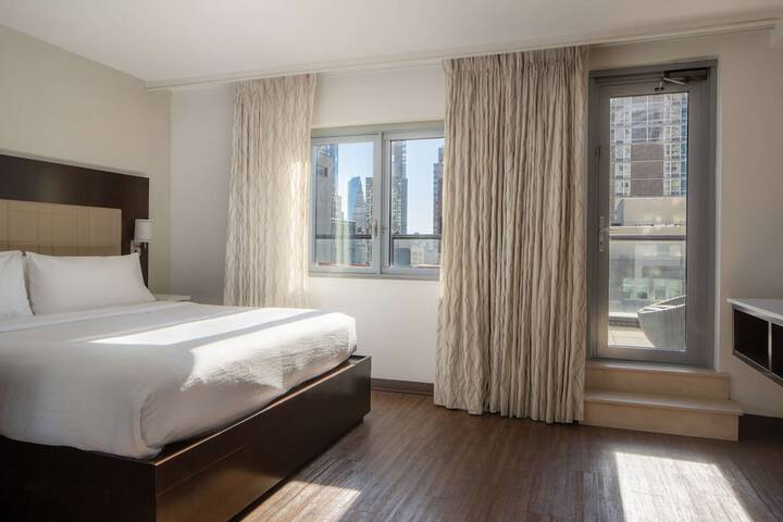 Room 38 of 127