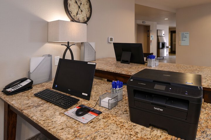 Holiday Inn Express & Suites Williams by IHG