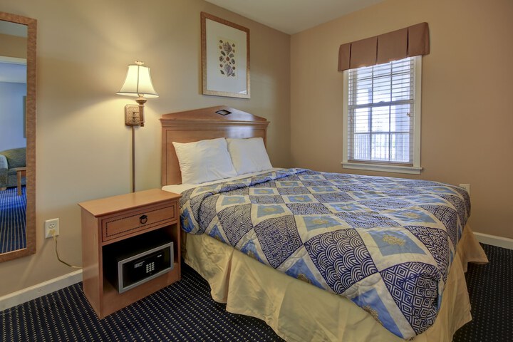 Room 15 of 23