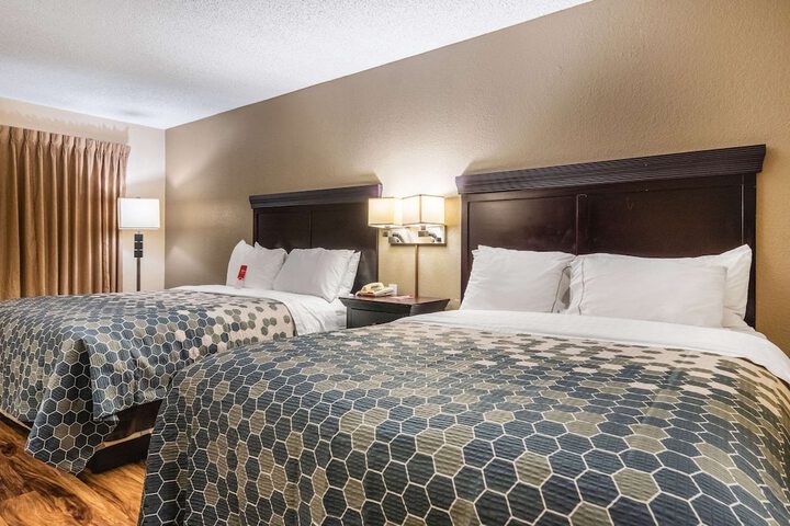 Econo Lodge Hillsboro I-35