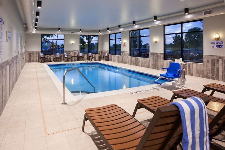 Pool 10 of 46