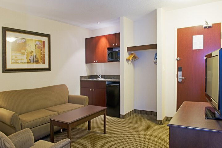 Room 16 of 76