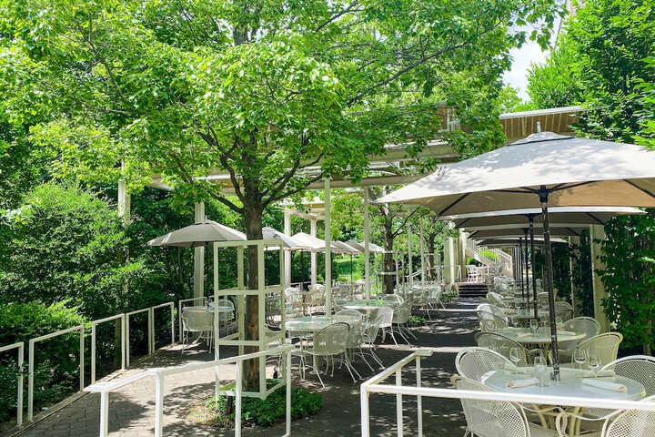 Proximity Hotel