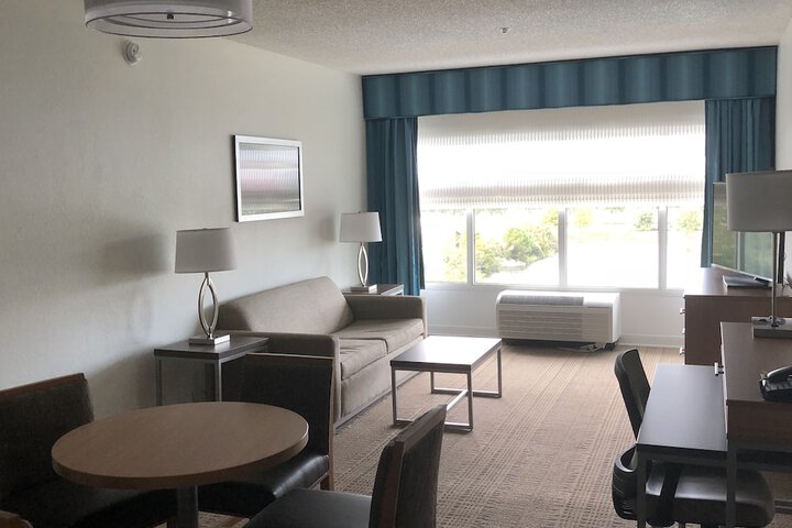 Room 76 of 138