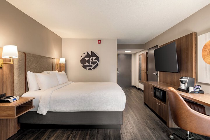 Room 49 of 86