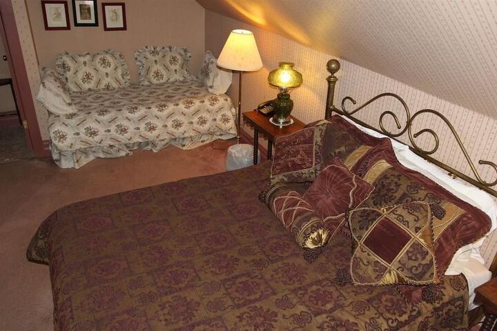 Room 46 of 109
