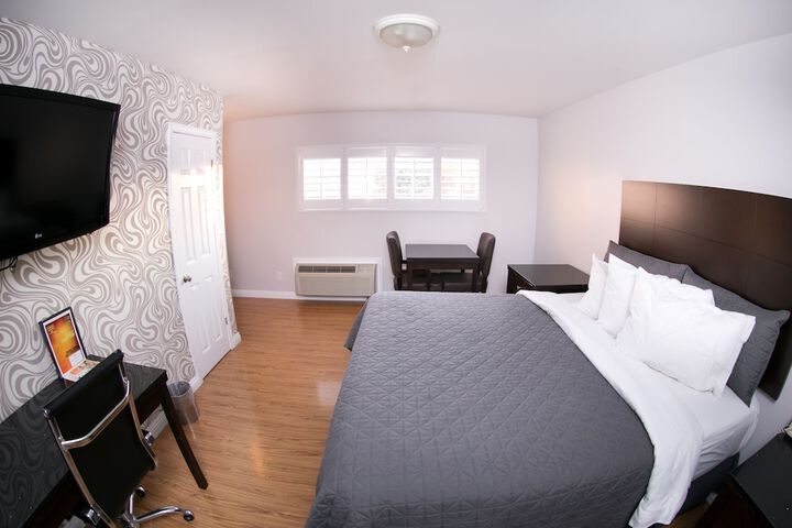 Room 26 of 39