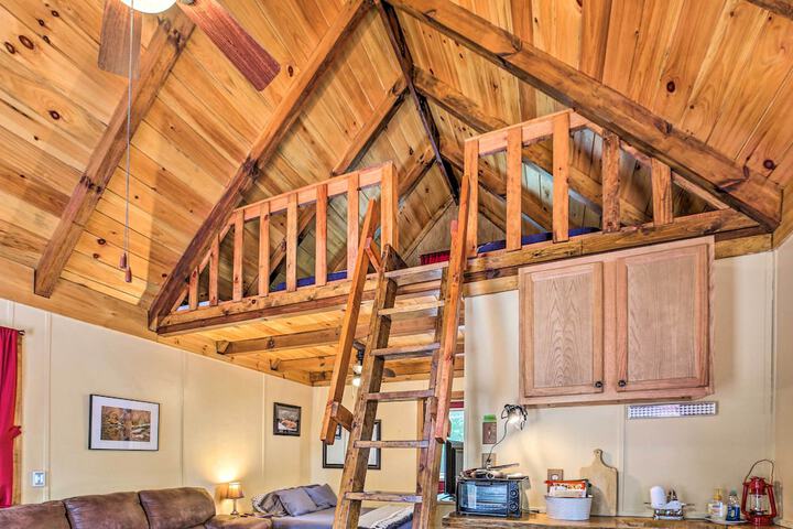 Off-the-grid Cabin Living in Red River Gorge!