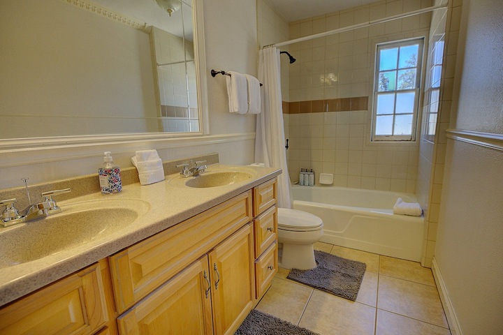 Shay Meadows Ranch & Resort #2500