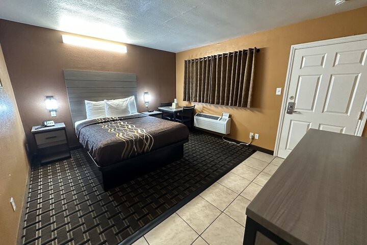 New Corral Motel