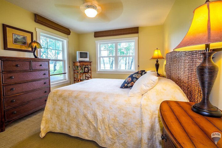 Room 4 of 31