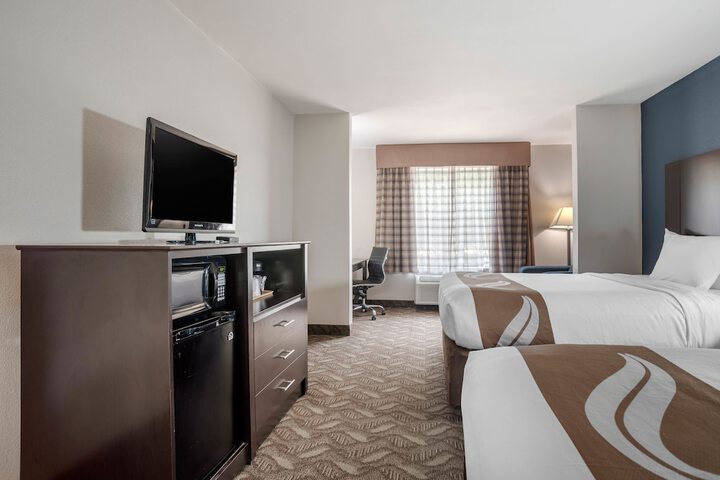 Room 41 of 68