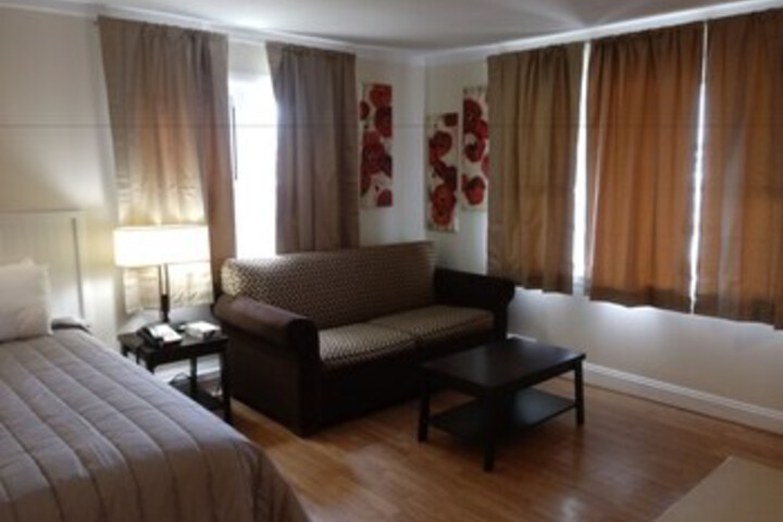 Town Line Motel