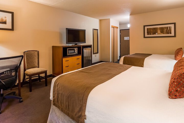 Room 11 of 27