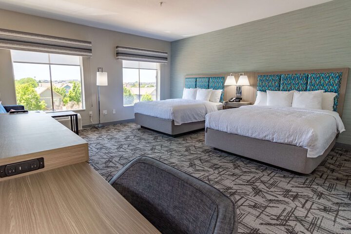 Room 40 of 65