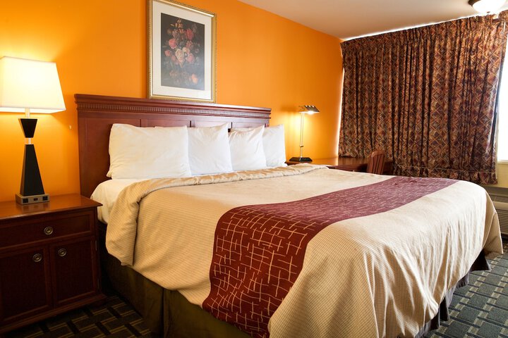 Room 20 of 24