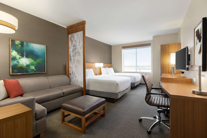 Room 27 of 41
