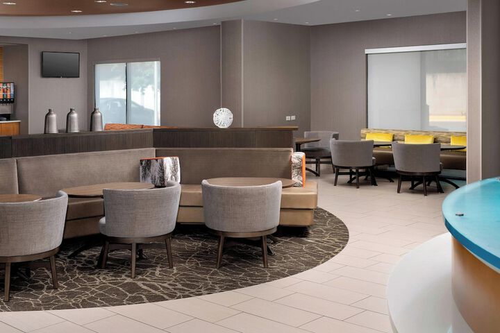 Hotel Interior 8 of 19