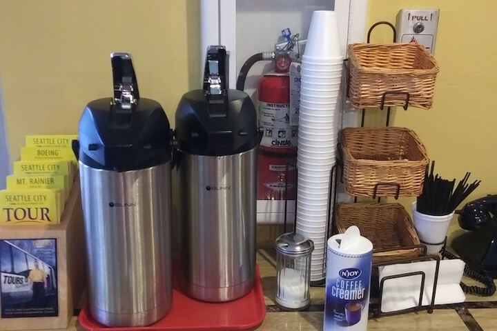 Breakfast/Coffee Service 19 of 22