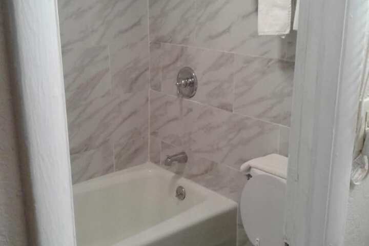 Room 8 of 25