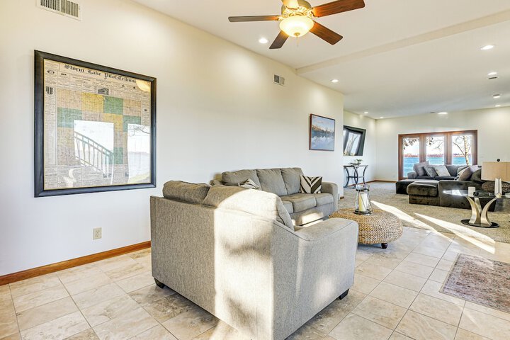 Waterfront Home w / Boat Dock & Deck in Storm Lake!