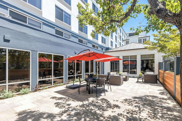 Terrace/Patio 42 of 42