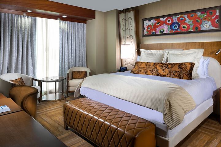 Room 16 of 44