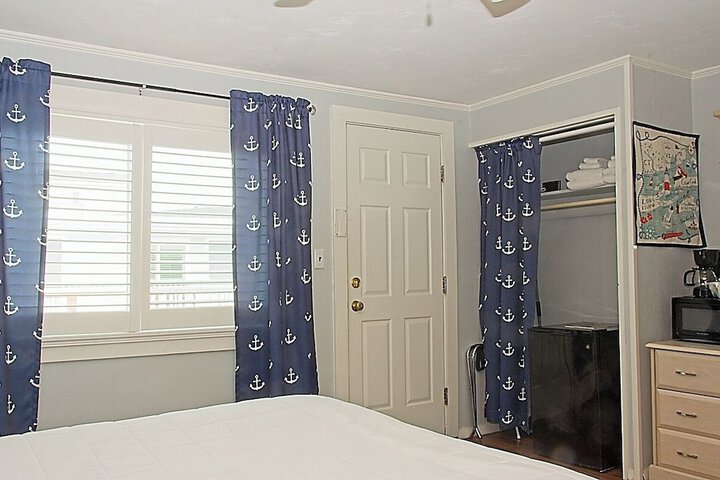 Room 121 of 231
