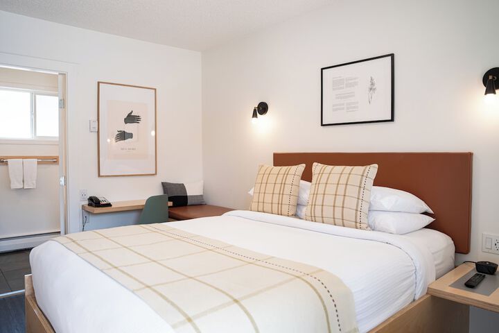 Swiss Chalet Motel