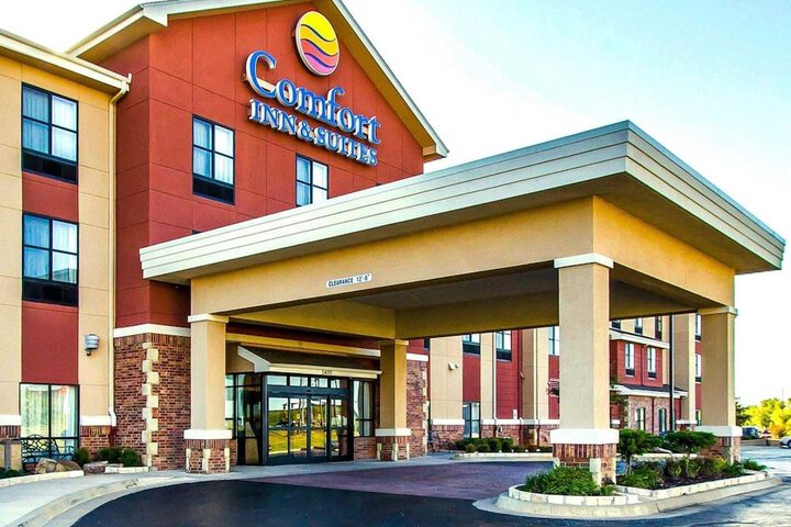 Hotel 4 of 68