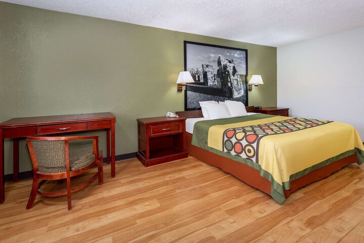 Room 20 of 54