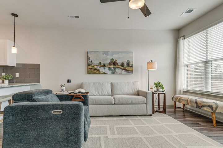 Central Condo 2 Mi to Downtown Fuquay-varina