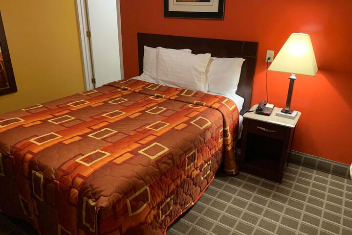 Room 50 of 75