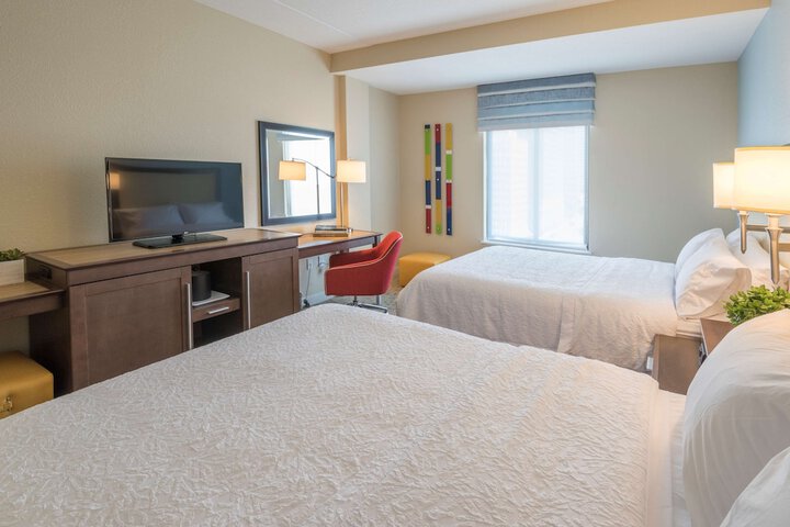 Hampton Inn & Suites Tulsa Downtown