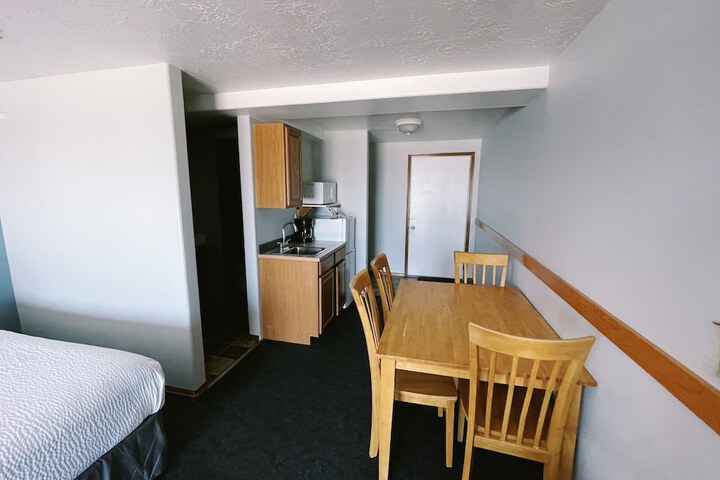 Room 52 of 127
