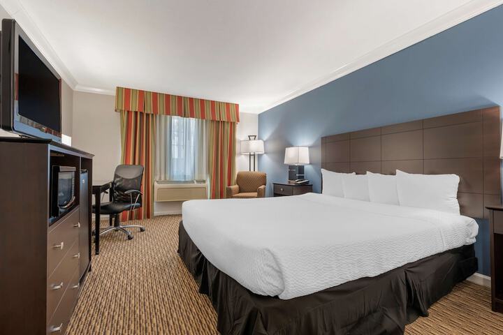 Best Western Colonial Inn
