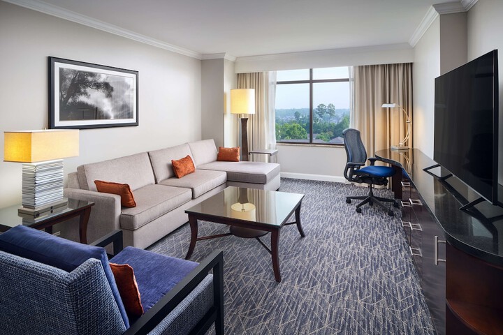 Room 17 of 48