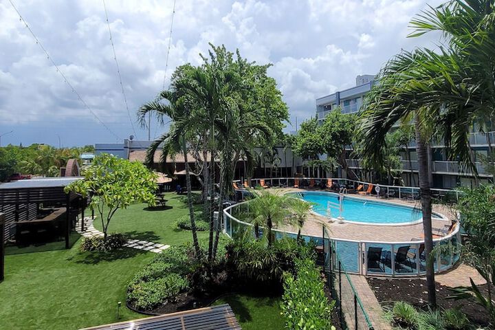 Hotel 5 of 64