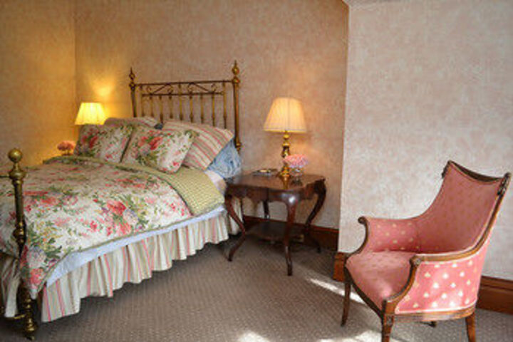 The Grand Anne Bed & Breakfast