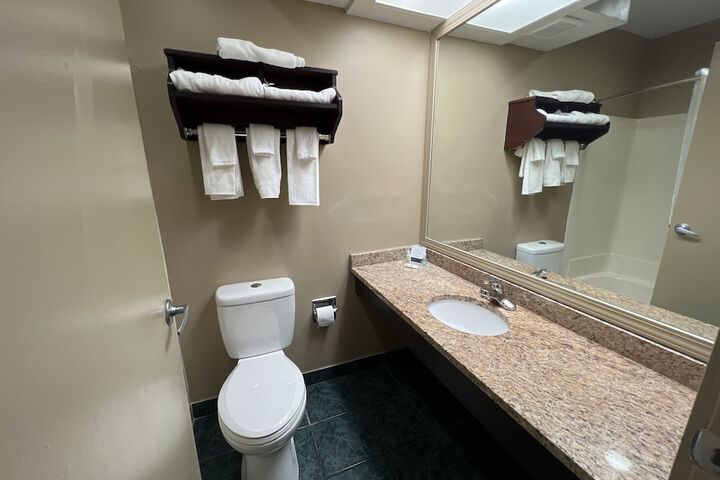 Room 13 of 22