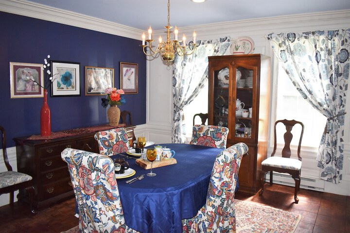 Admiral Peary Inn Bed & Breakfast