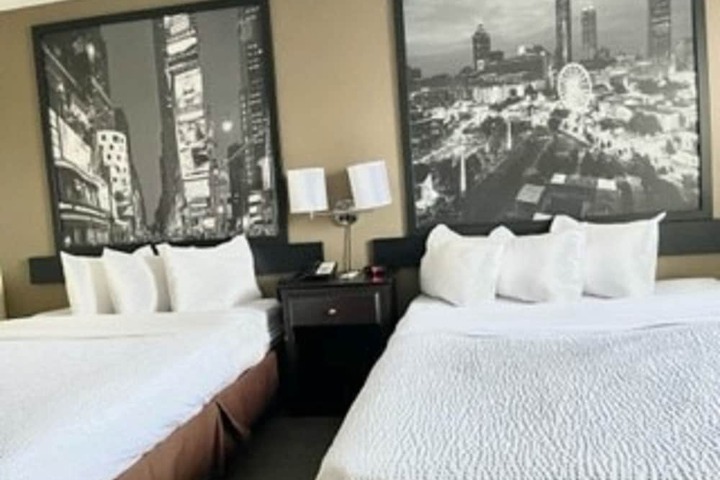 Room 14 of 38