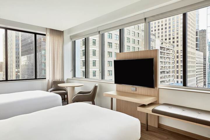 Room 22 of 51