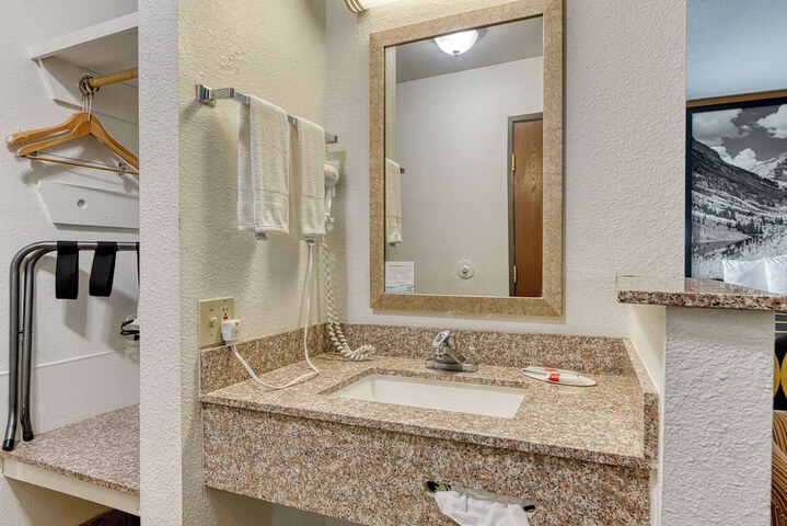 Super 8 by Wyndham Alamosa
