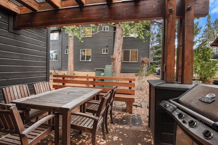 Crystal Charm Amazing 3 BDR Condo Close to Beaches Casinos, & Skiing!