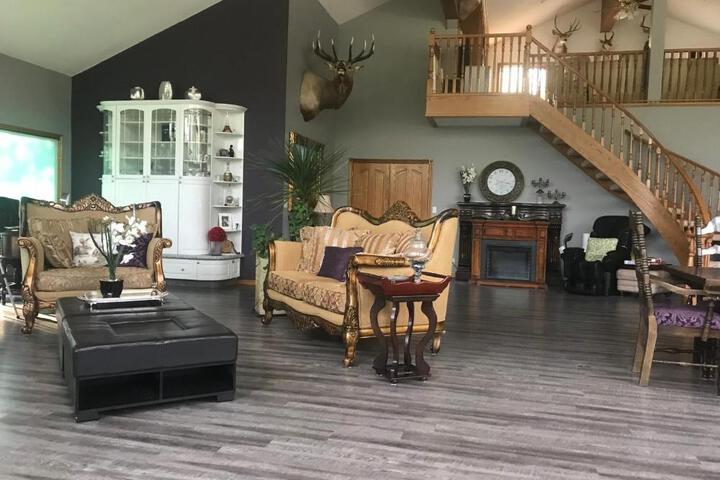Rolling Hills Country Resort Bed and Breakfast