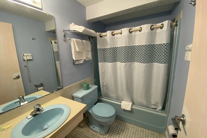 Economy Lodge