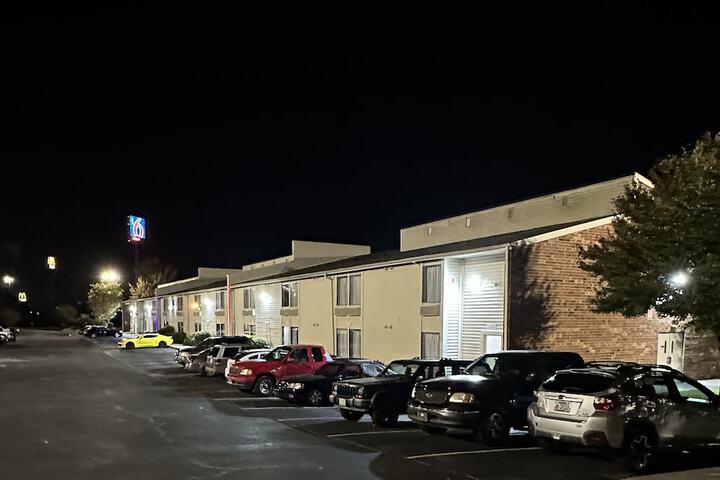 Hotel 6 of 67