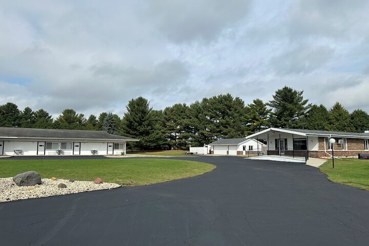 Skyview Motel